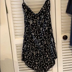 Strapless white and black romper with pockets!